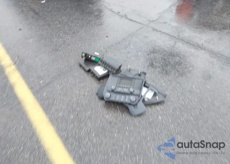 2015 Chevrolet Silverado 1500 Ls z USA, uszkodzony, nr VIN 1GCRCPEC6FZ307798